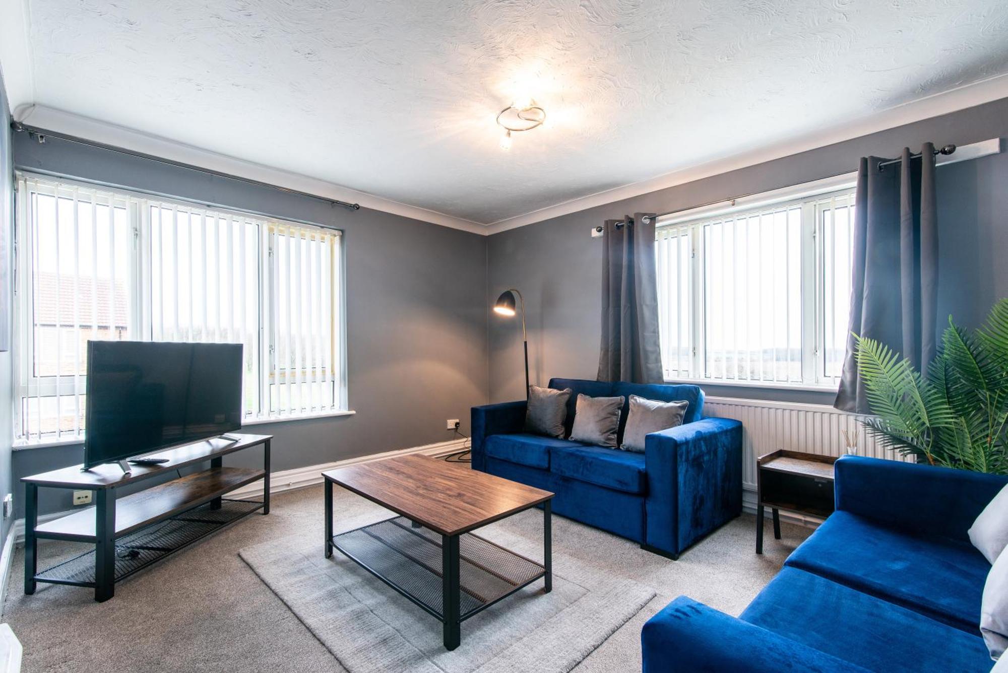 3 Bed Apartment - Perfect For Contractors Near Liverpool Airport Hale  Dış mekan fotoğraf
